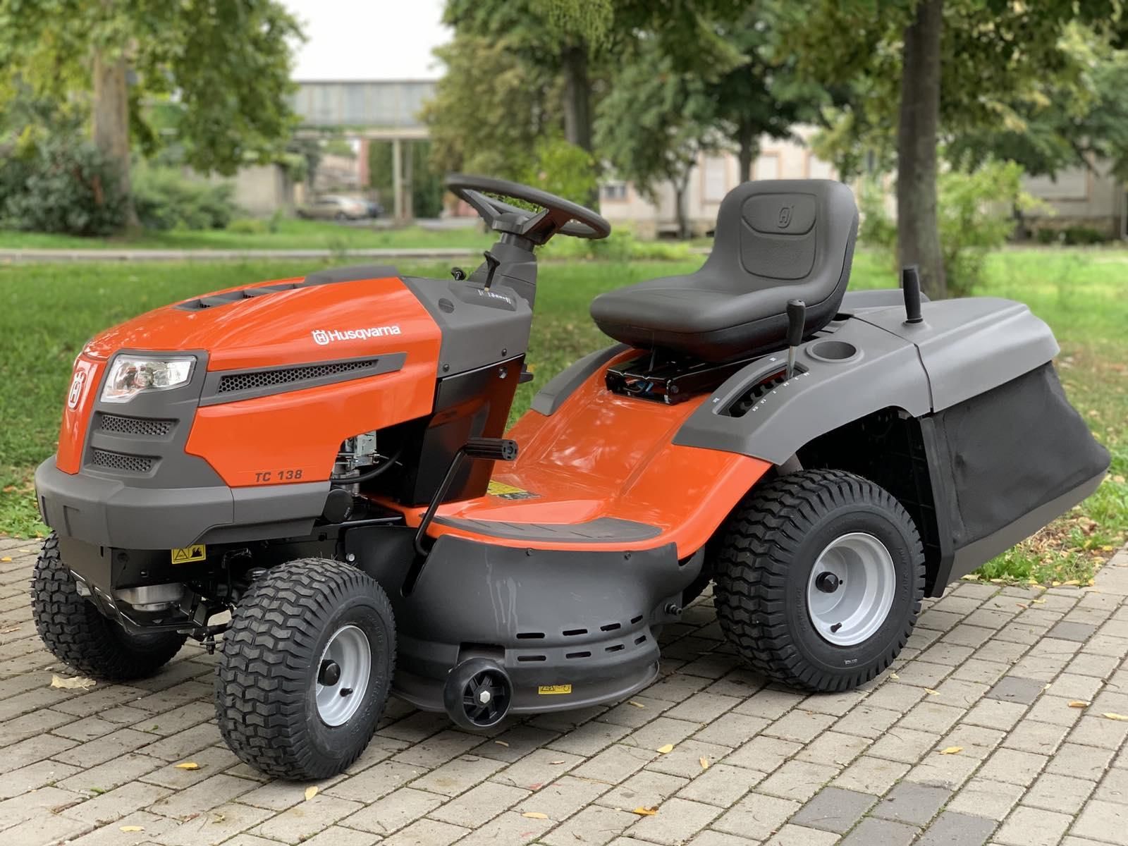 Husqvarna TC138 fűnyíró traktor termék fő termékképe
