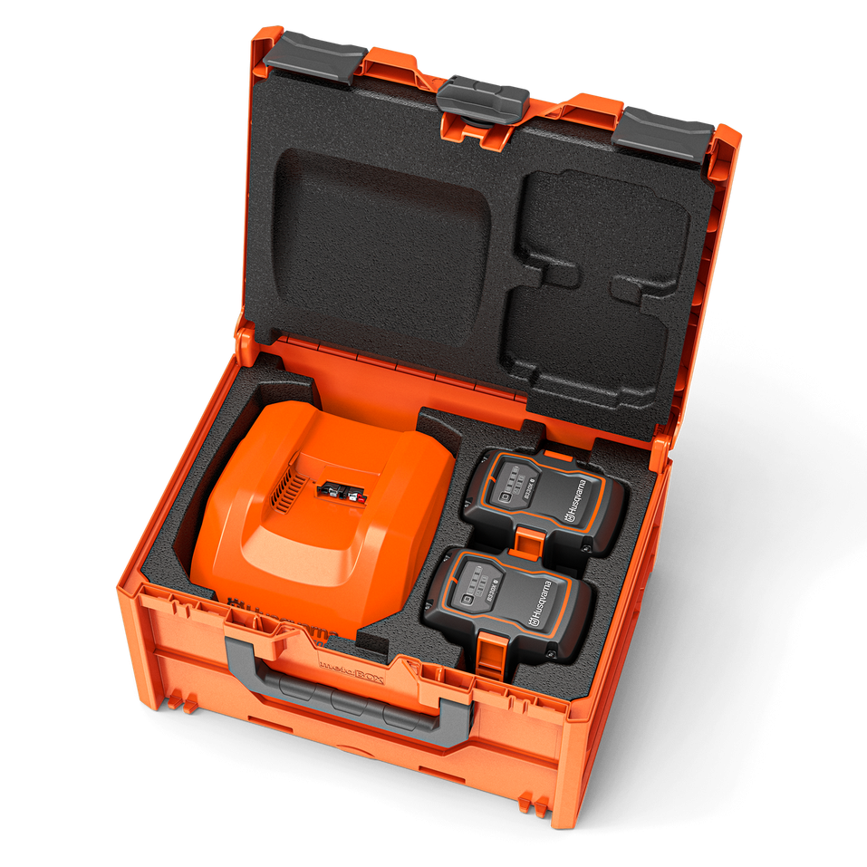 Husqvarna Power Pack BC1-UN (2 x 40-B220X 6.0 Ah Li-ion akkumulátor + 40-C500X gyorstöltő + koffer) termék fő termékképe